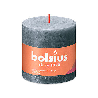 Bolsius Rustik Stumpenkerzen 100/100 mm - Schieferblau (1 Stück) Artikelvorschau Rustik Stumpenkerzen 100/100 mm - Schieferblau (1 Stück)