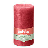 Eine Rustik Stumpenkerze in der Farbe Zartes Rot Größe 130/68 mm